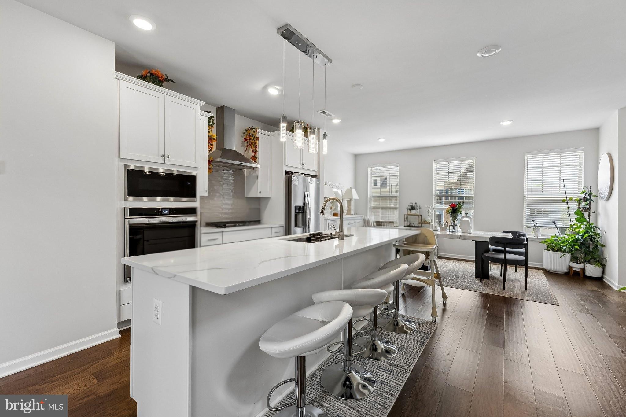 9300 BARNES LOOP