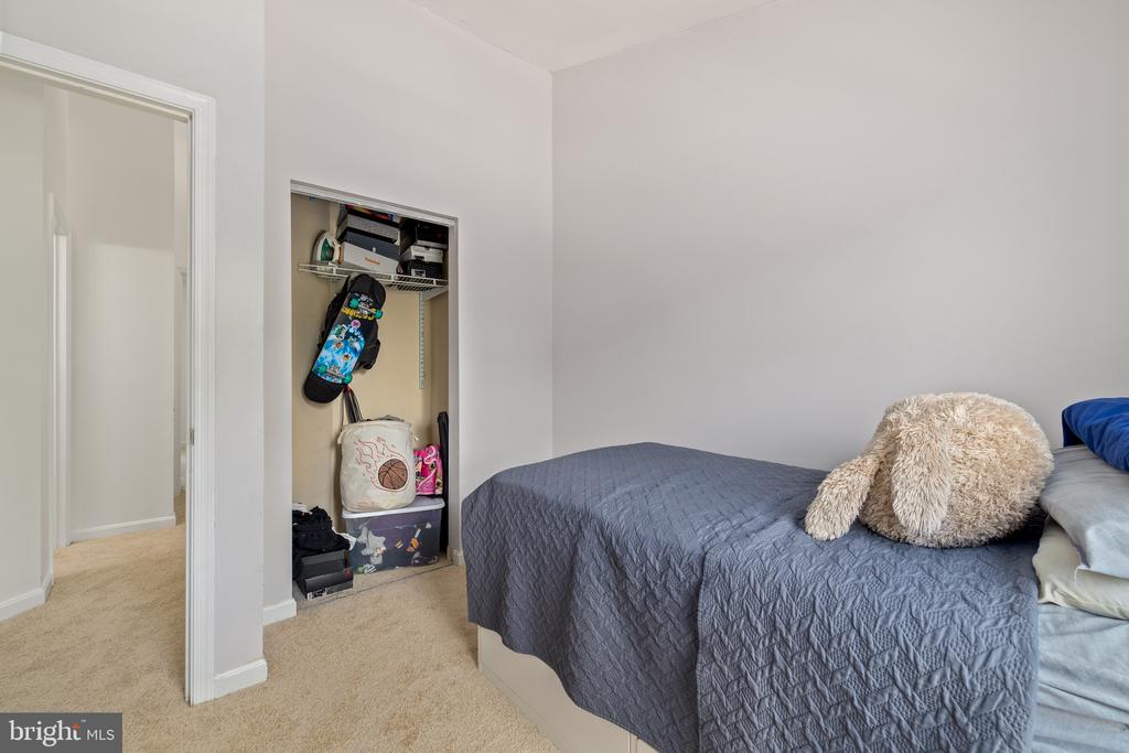 14905 Feeder Ln