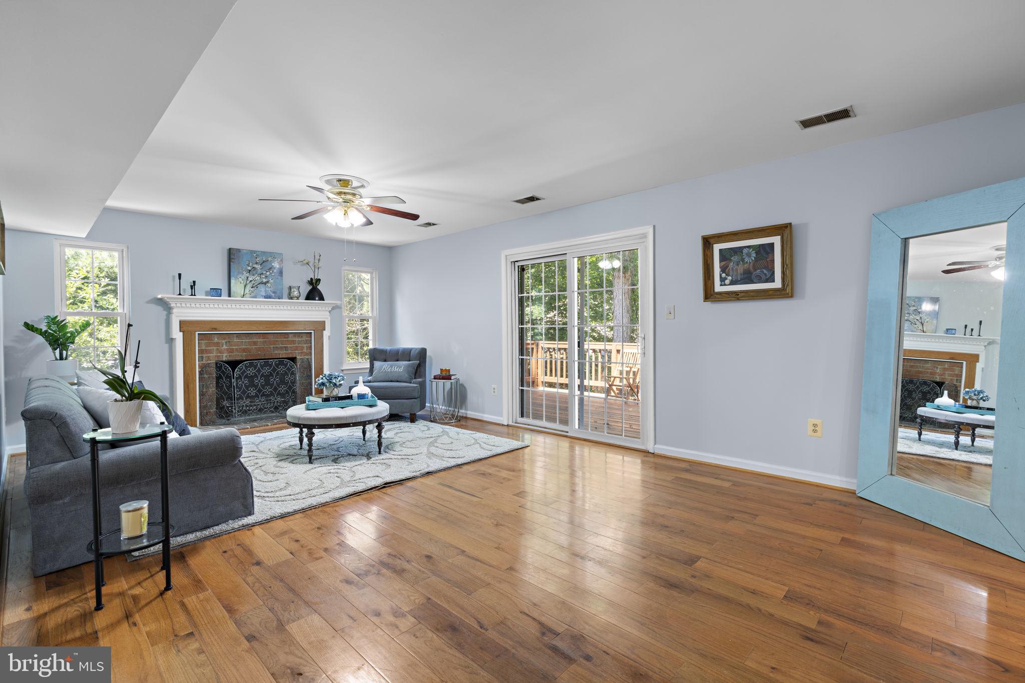 15214 HOLLEYSIDE DRIVE