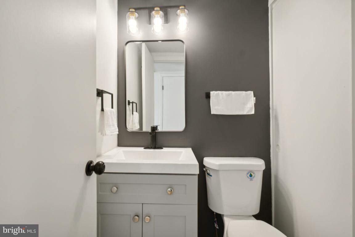 2400 KILPATRICK PLACE