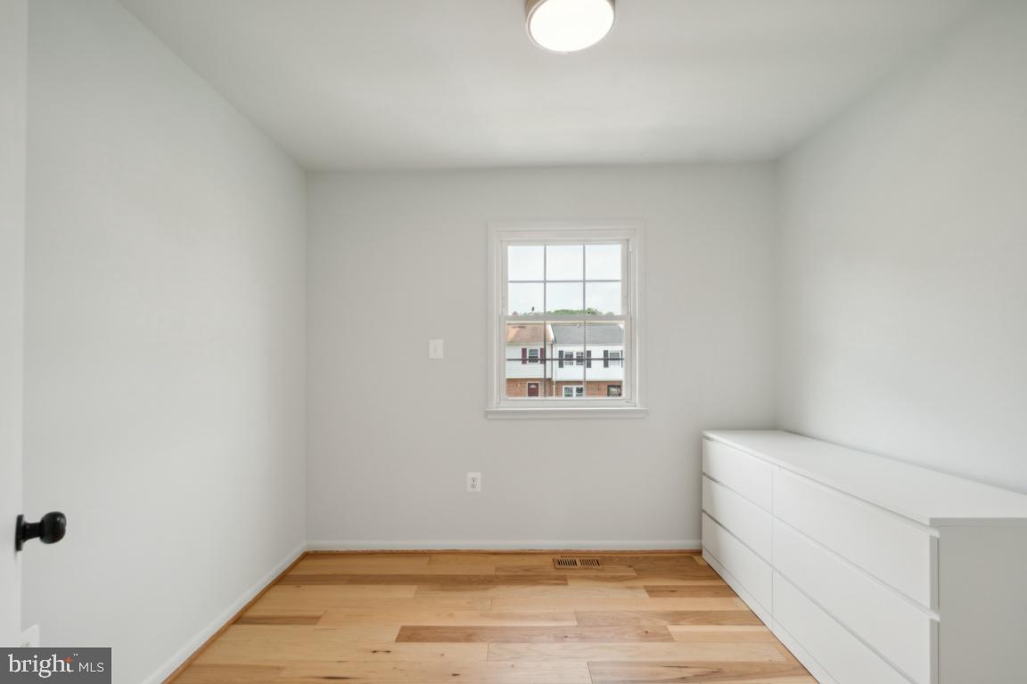 2400 KILPATRICK PLACE