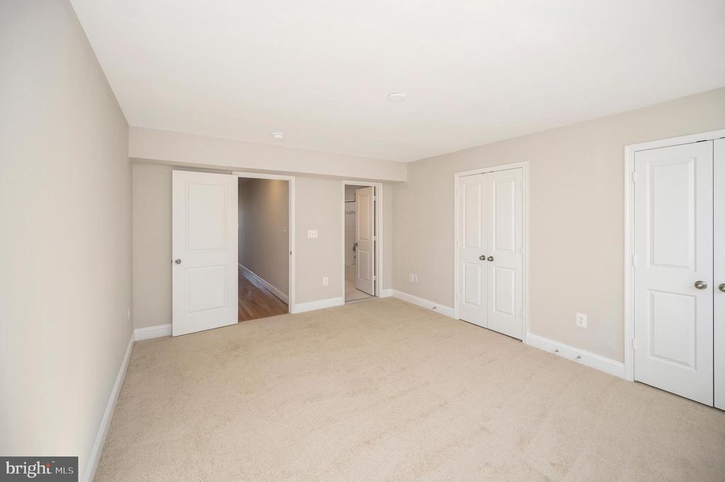 4602 POTOMAC HIGHLANDS CIRCLE