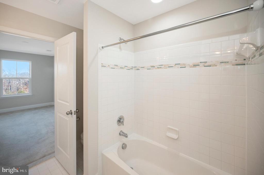 4602 POTOMAC HIGHLANDS CIRCLE