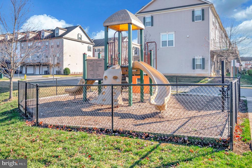 4602 POTOMAC HIGHLANDS CIRCLE