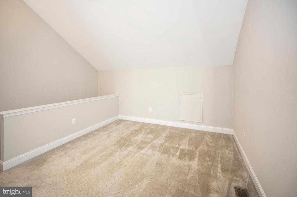 4602 POTOMAC HIGHLANDS CIRCLE