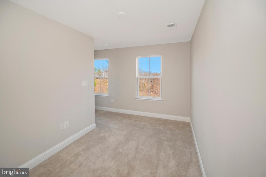 4602 POTOMAC HIGHLANDS CIRCLE