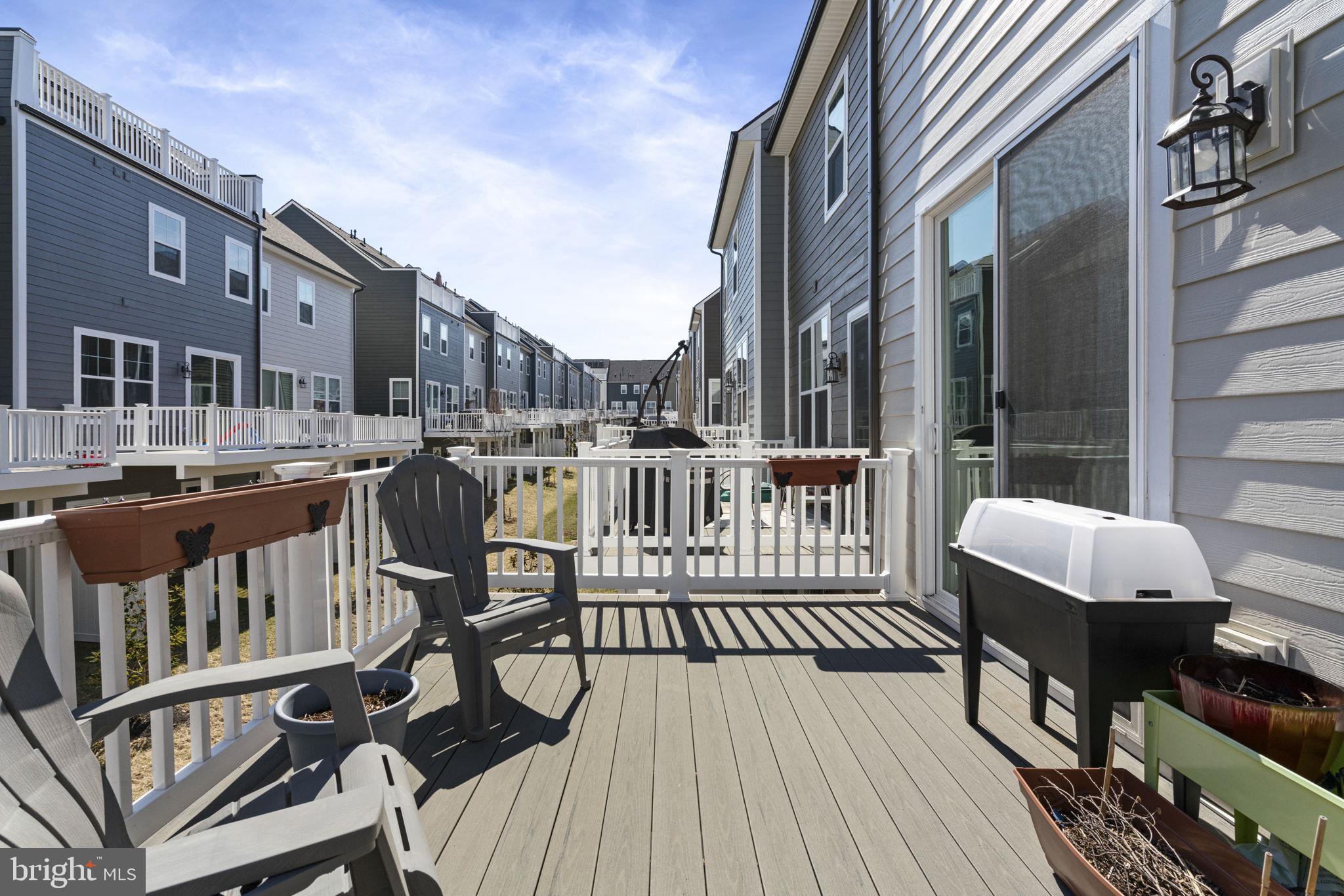 1697 BEECH LEAF STREET