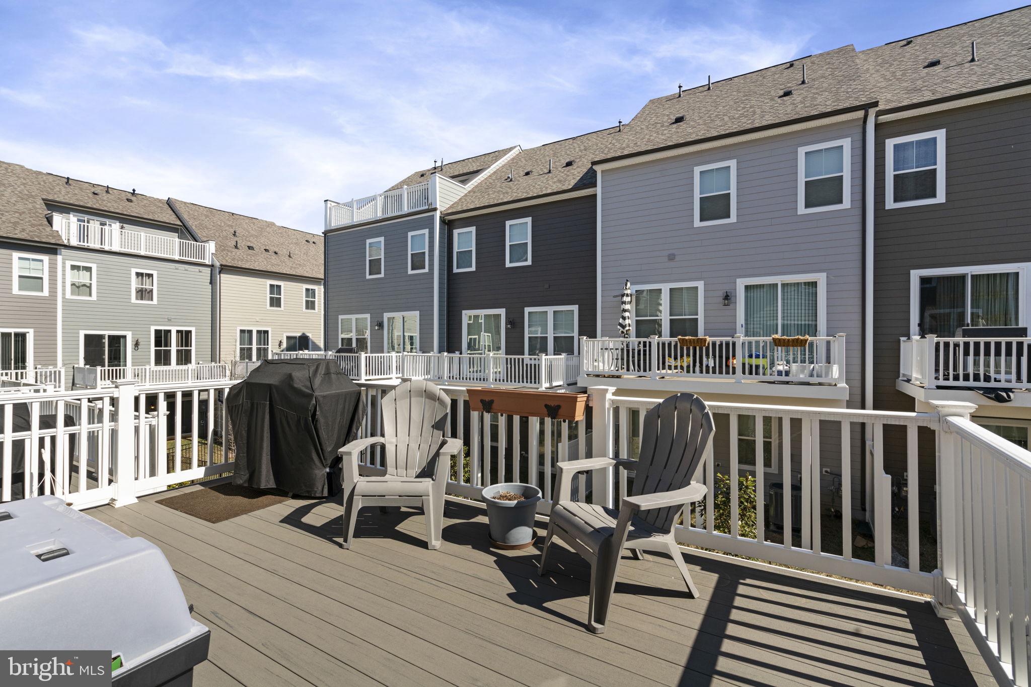 1697 BEECH LEAF STREET