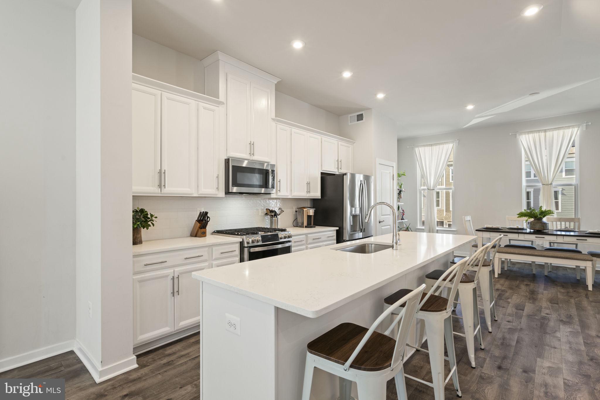 1697 BEECH LEAF STREET