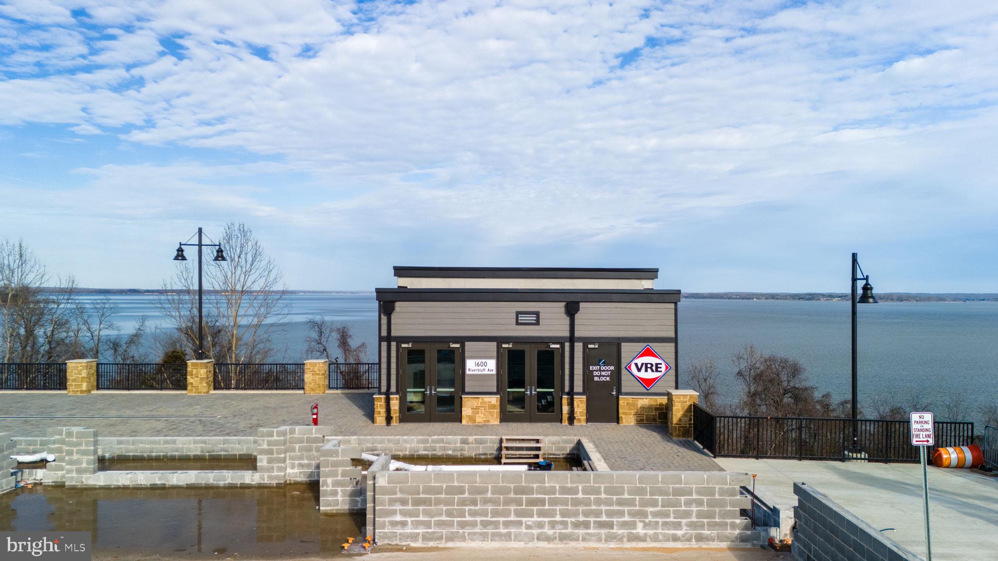 1697 BEECH LEAF STREET