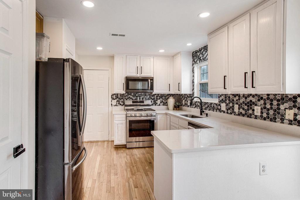 13300 NICKLESON DRIVE