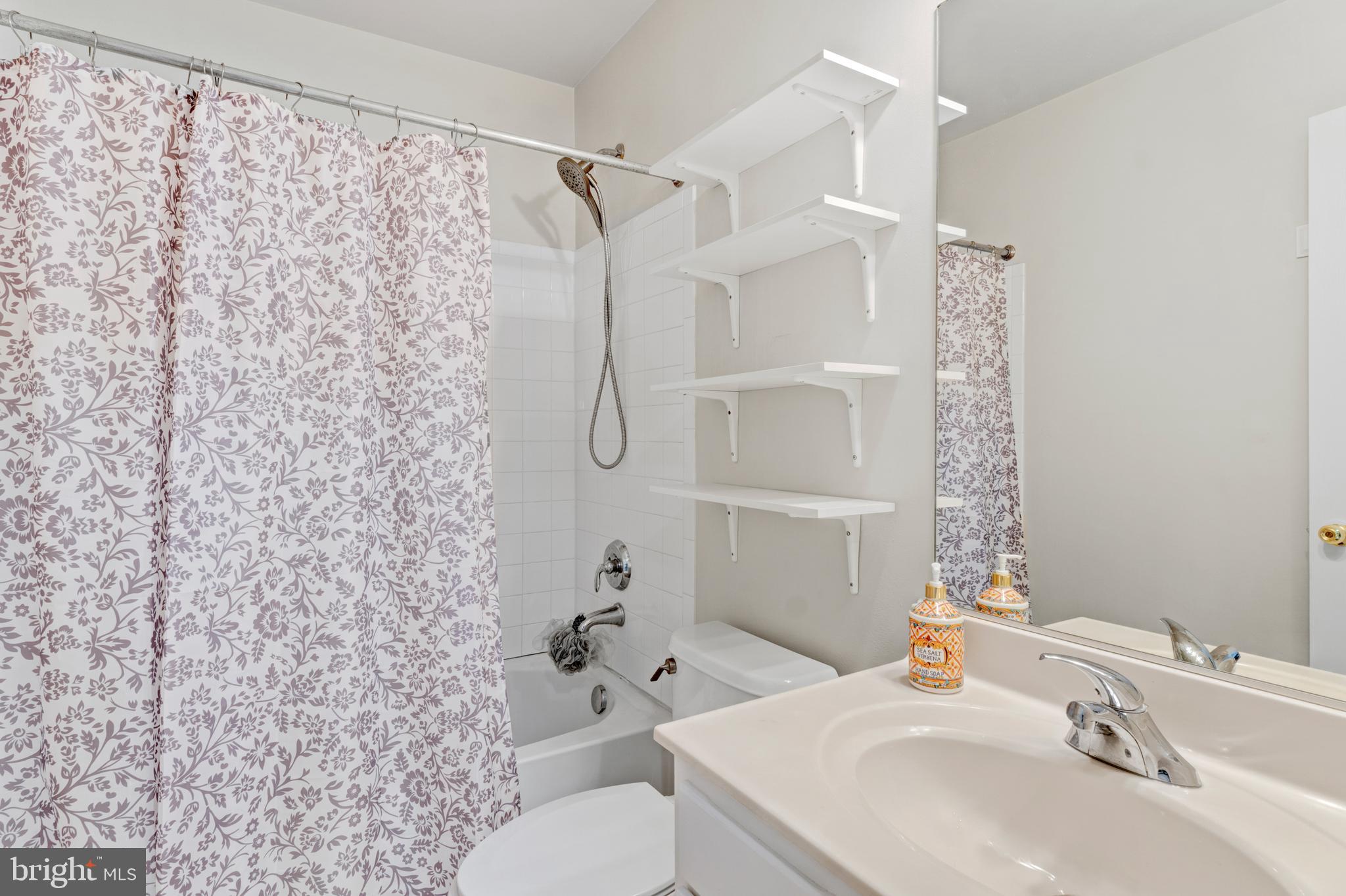 2500 BLUE POOL DRIVE