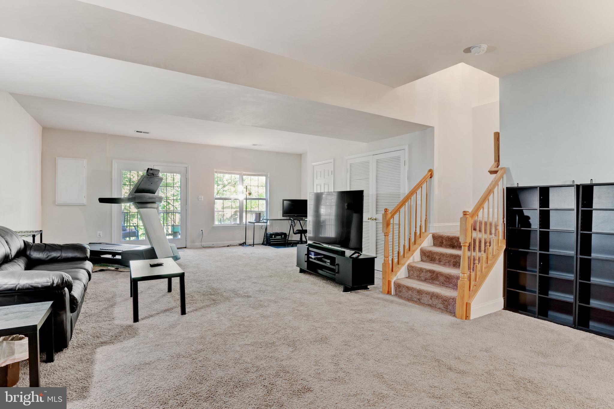 2500 BLUE POOL DRIVE