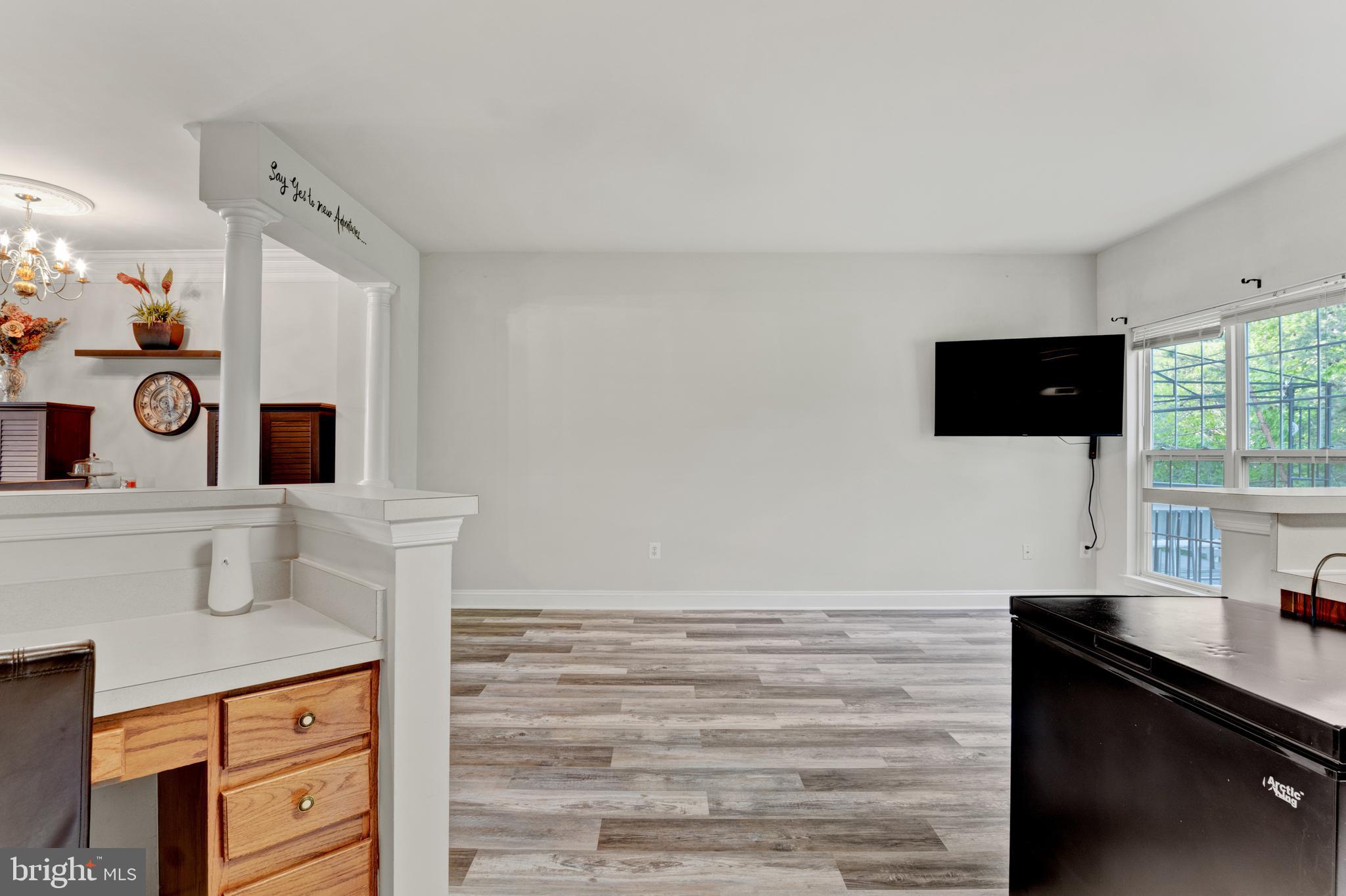 2500 BLUE POOL DRIVE