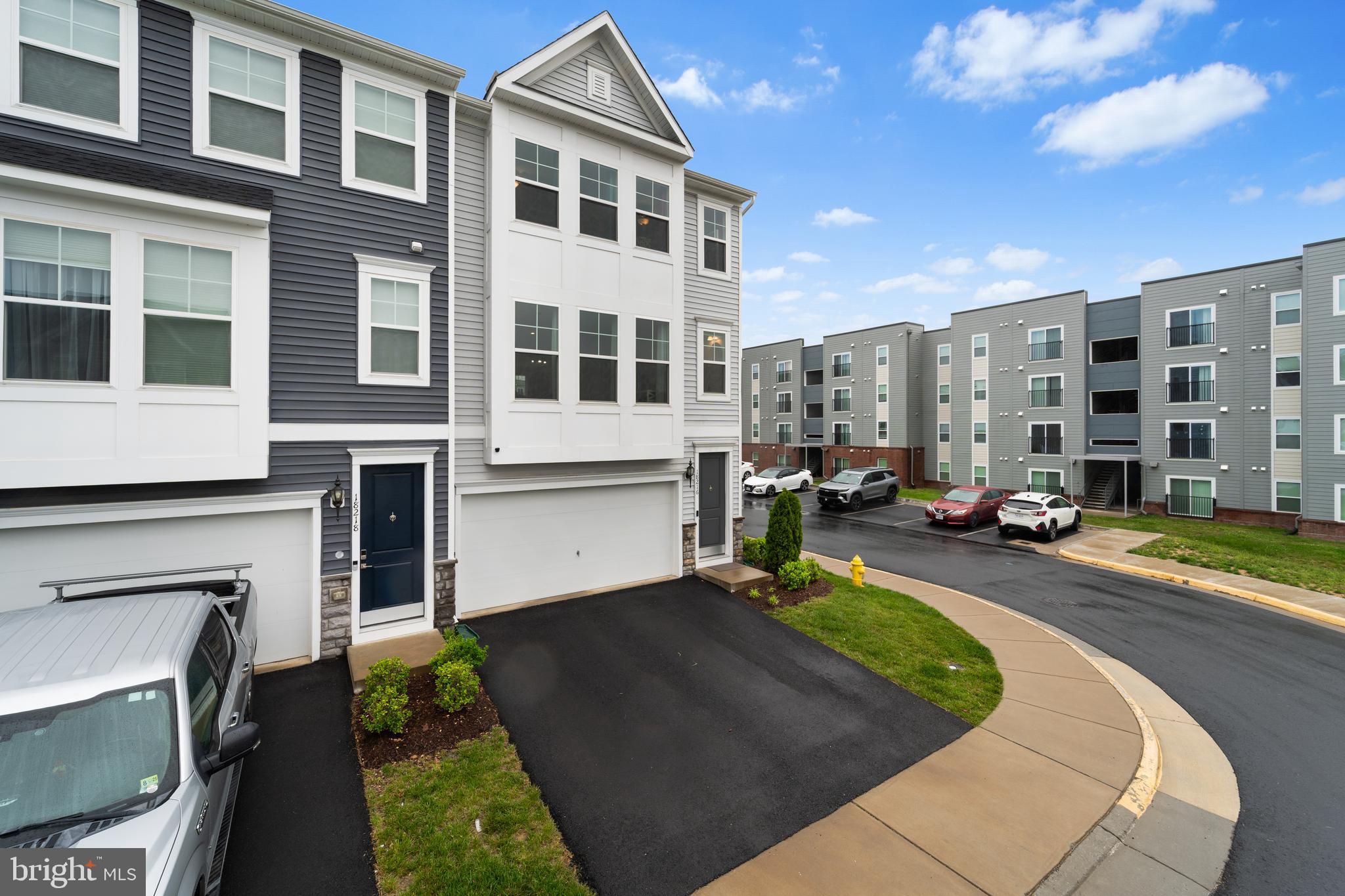 18216 SUMMIT POINTE DRIVE