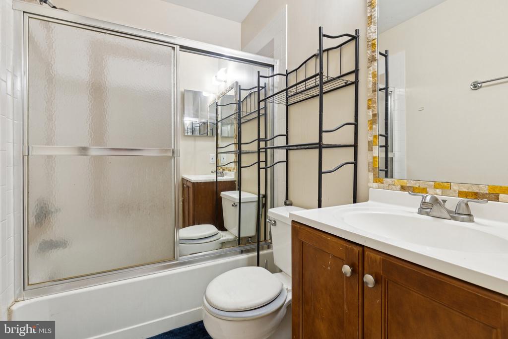 3413 TENDRIL COURT