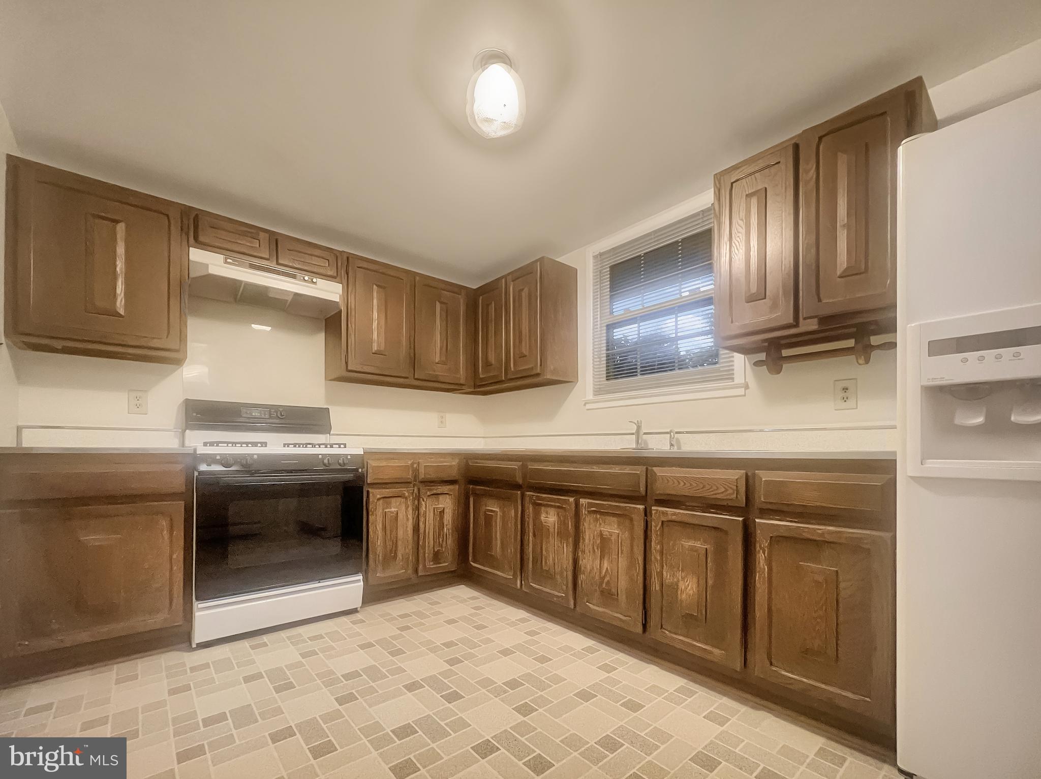 14550 EASTMAN STREET