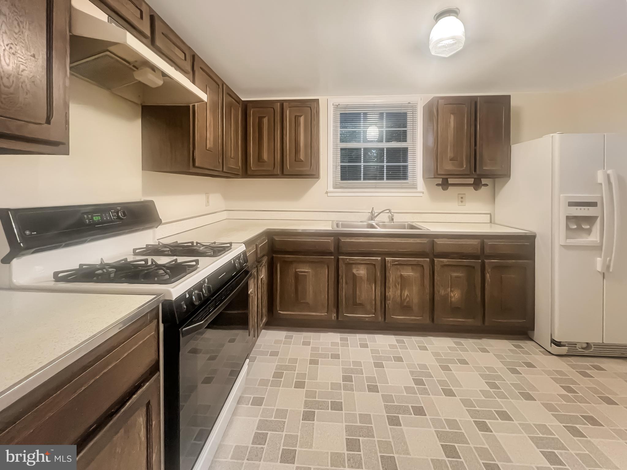 14550 EASTMAN STREET