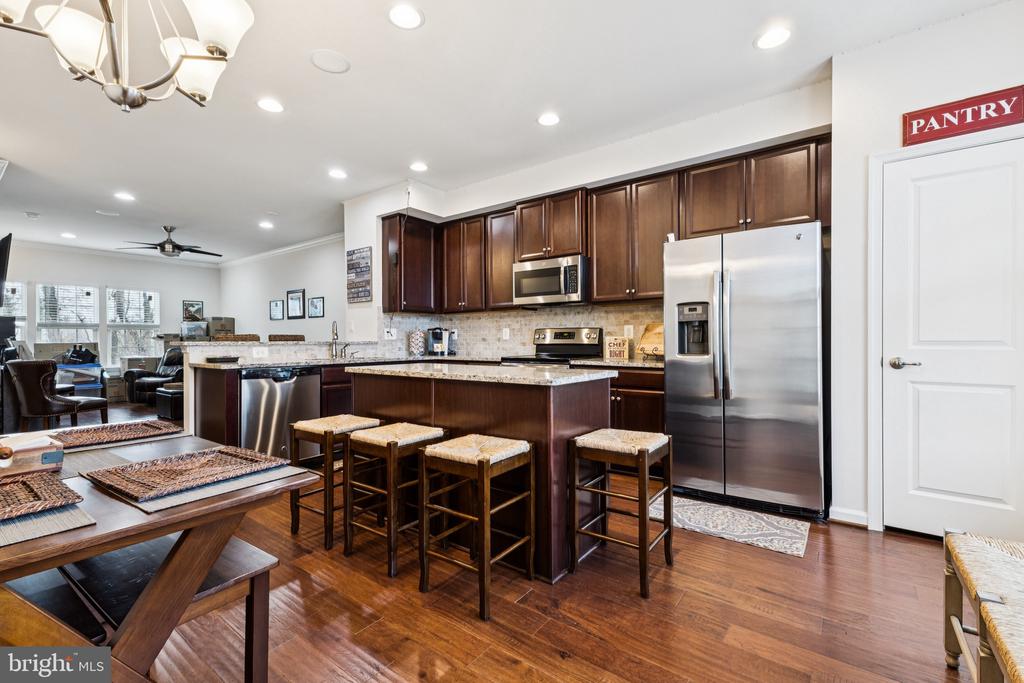14695 MAY OAKS COURT
