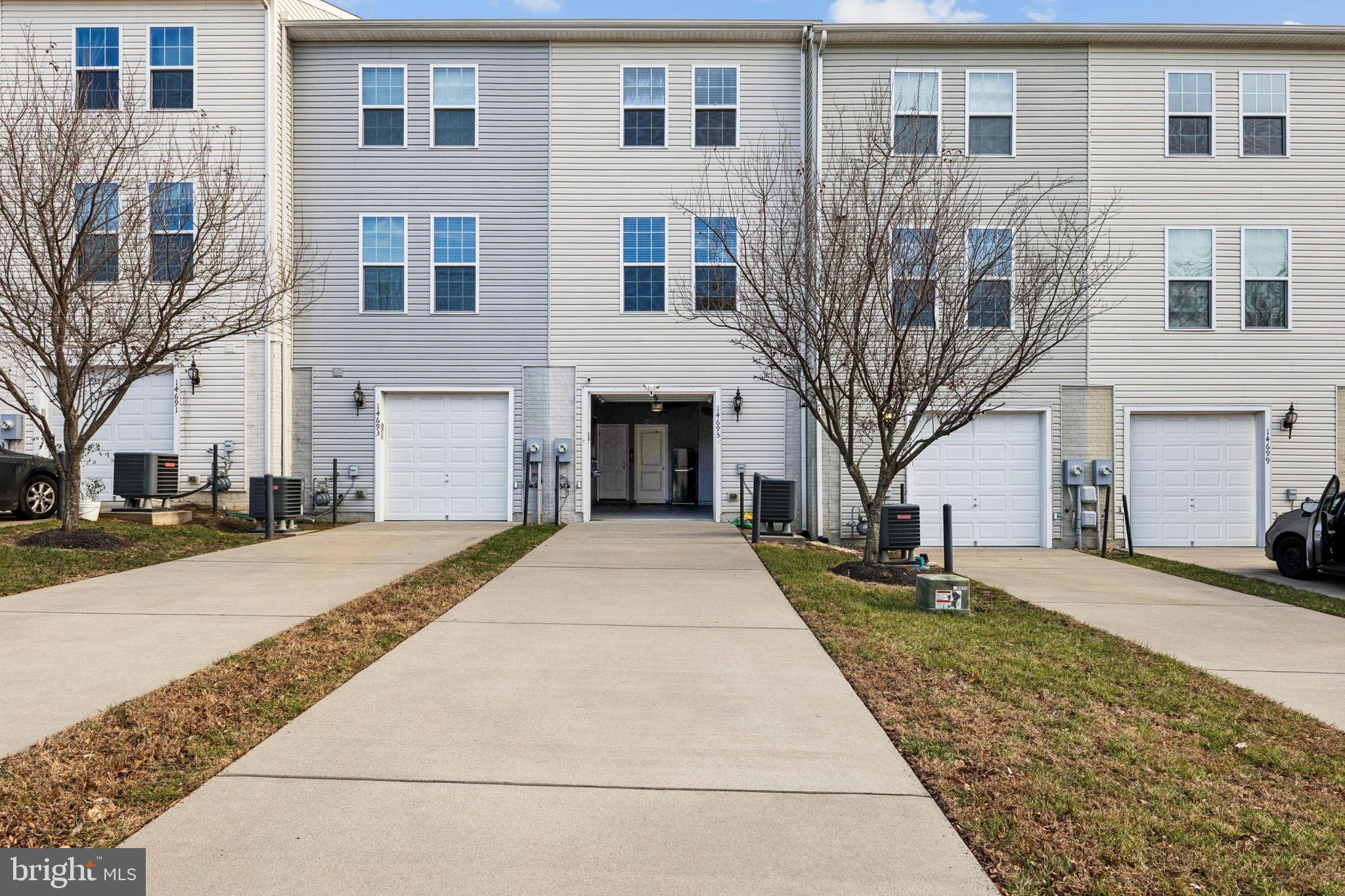 14695 MAY OAKS COURT