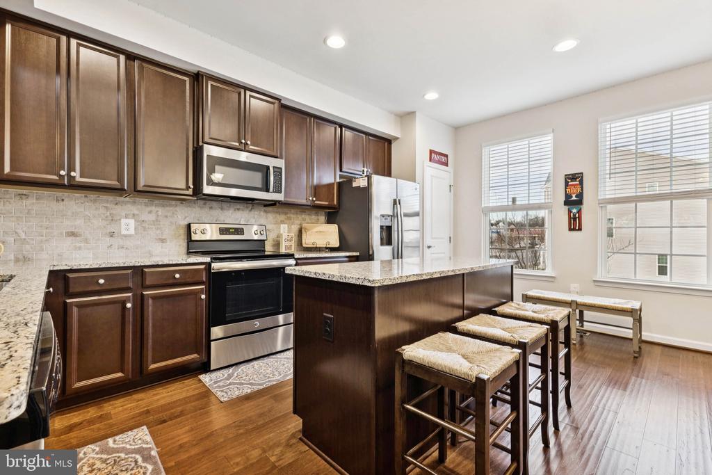 14695 MAY OAKS COURT