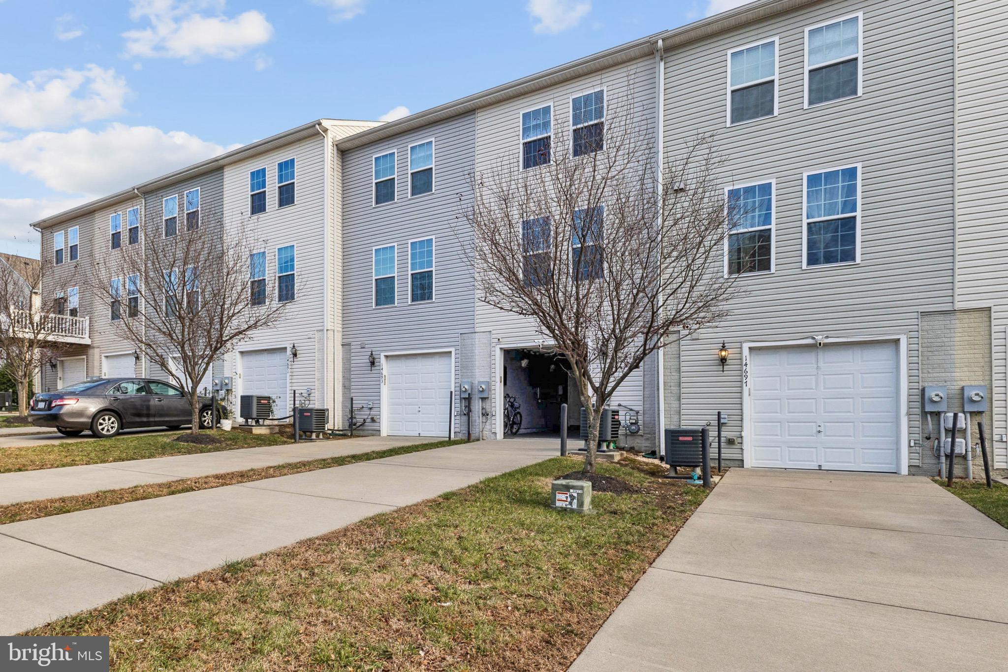 14695 MAY OAKS COURT