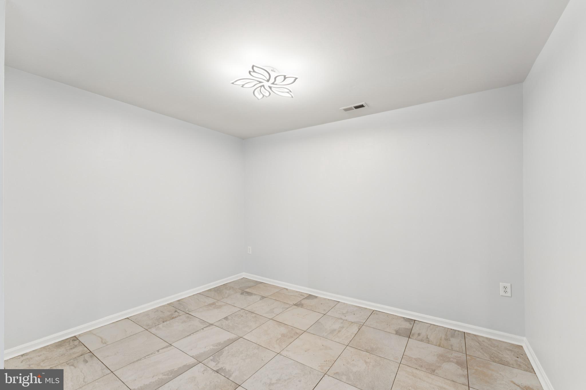 7527 BELLE GRAE DRIVE