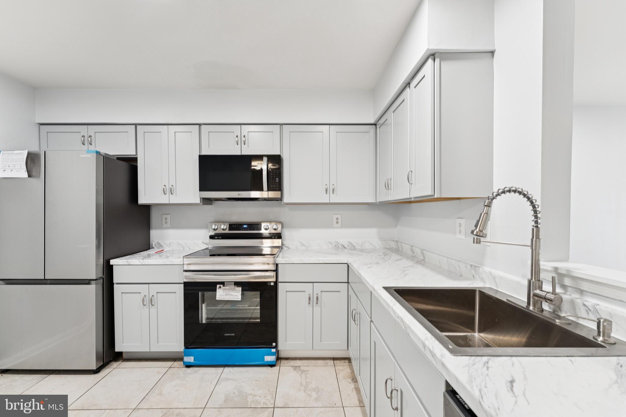 7527 BELLE GRAE DRIVE