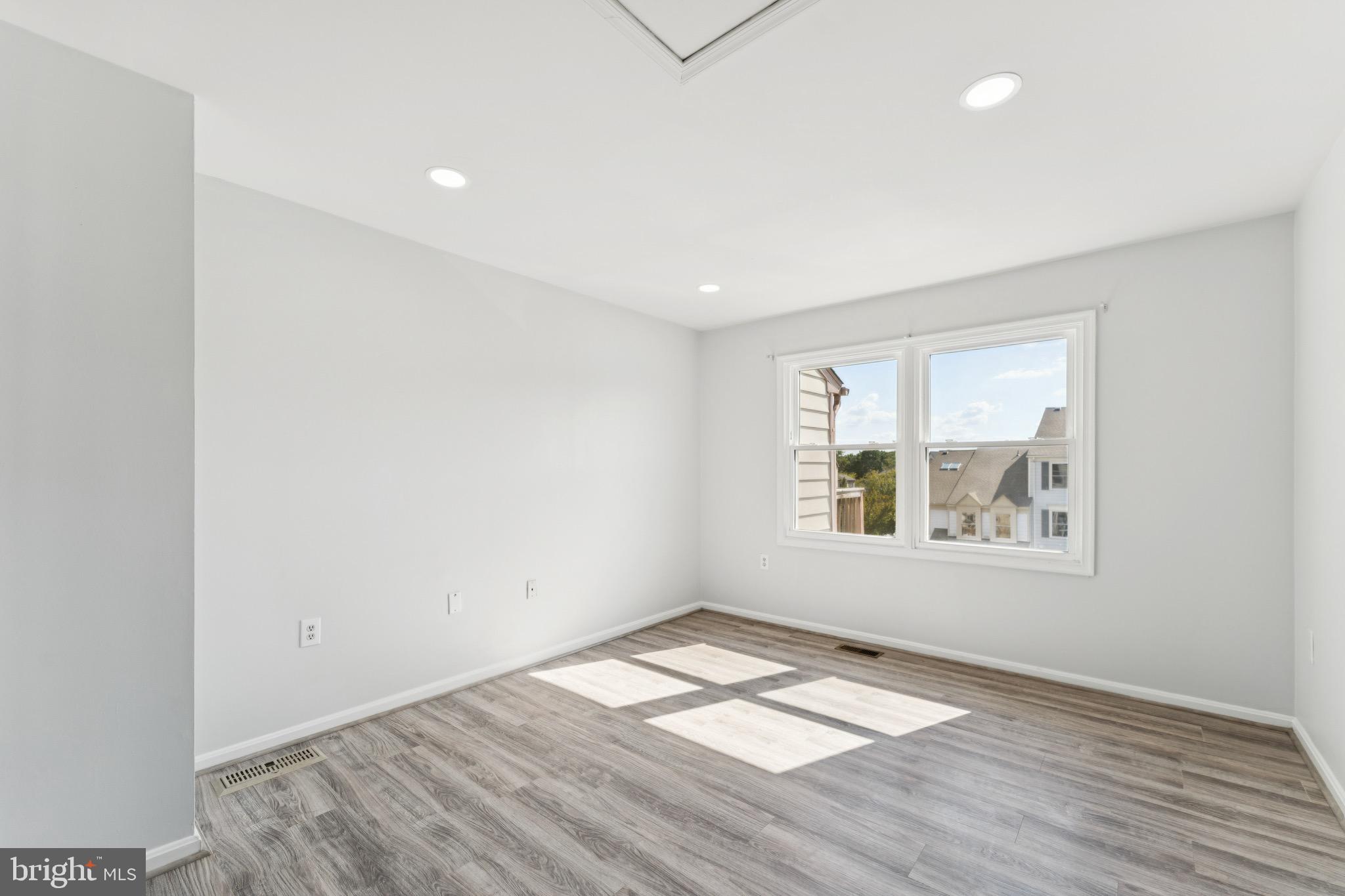 7527 BELLE GRAE DRIVE