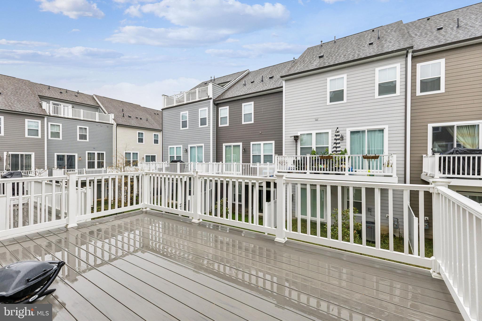 1697 BEECH LEAF STREET