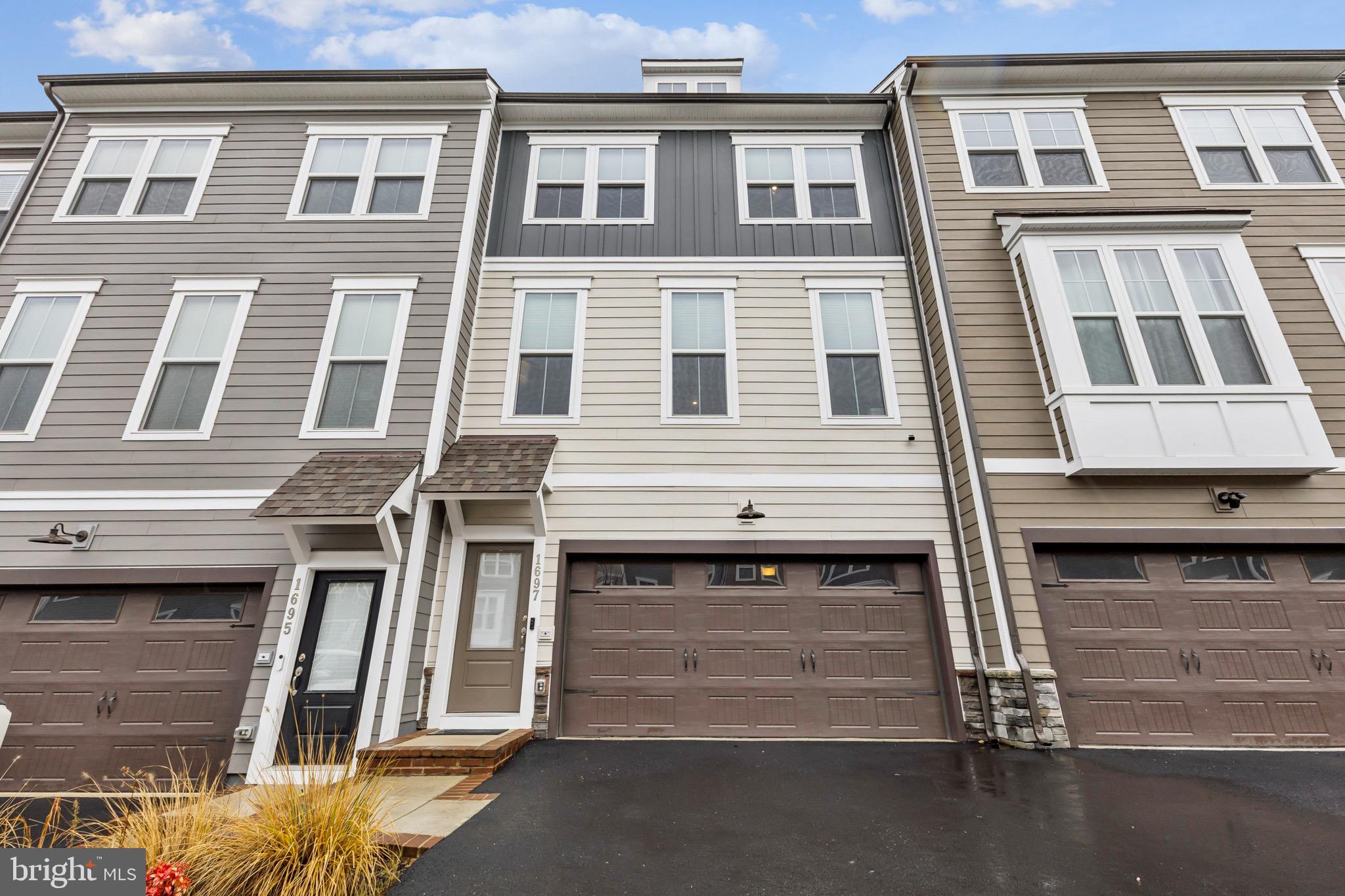 1697 BEECH LEAF STREET