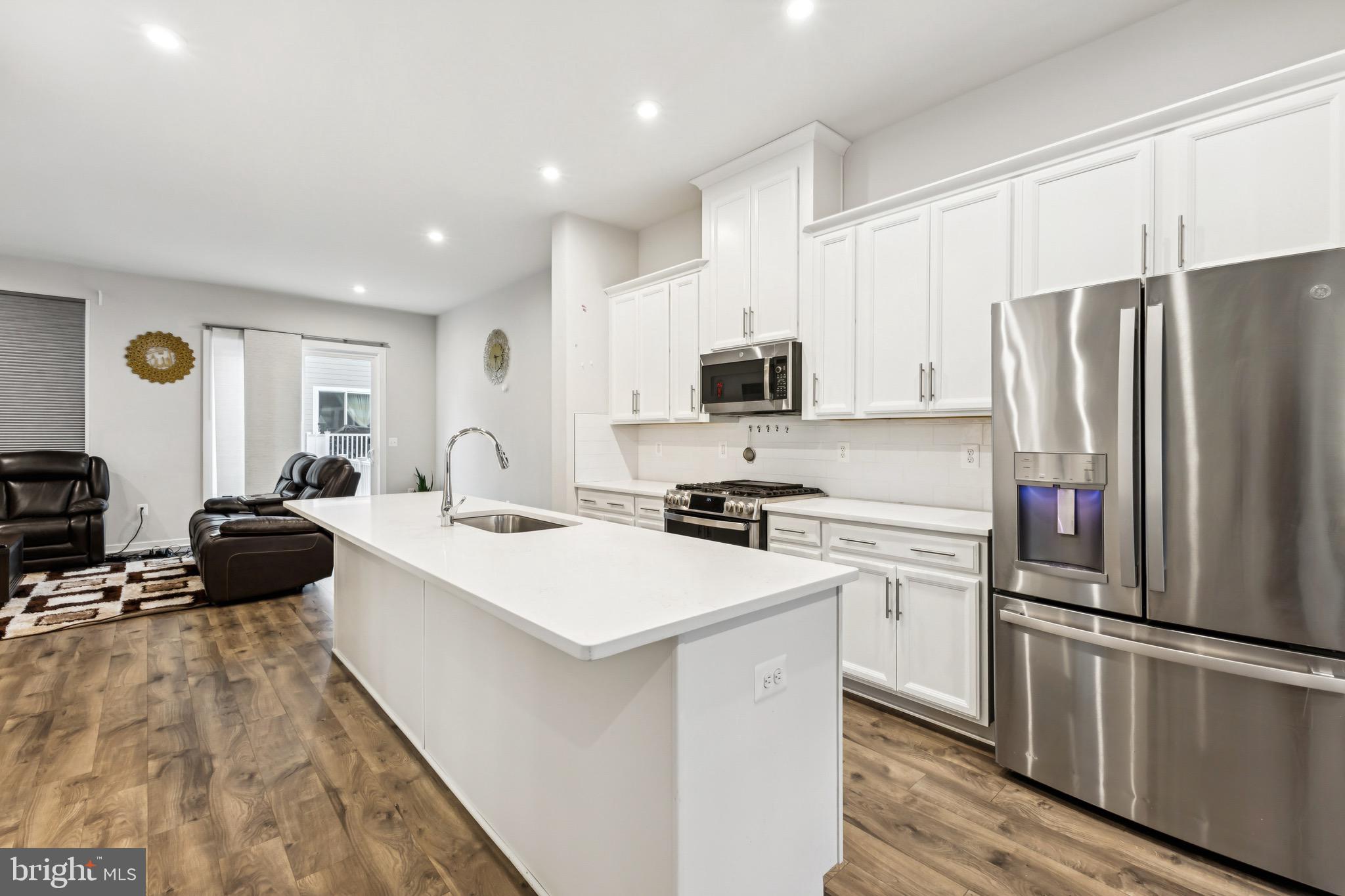 1697 BEECH LEAF STREET