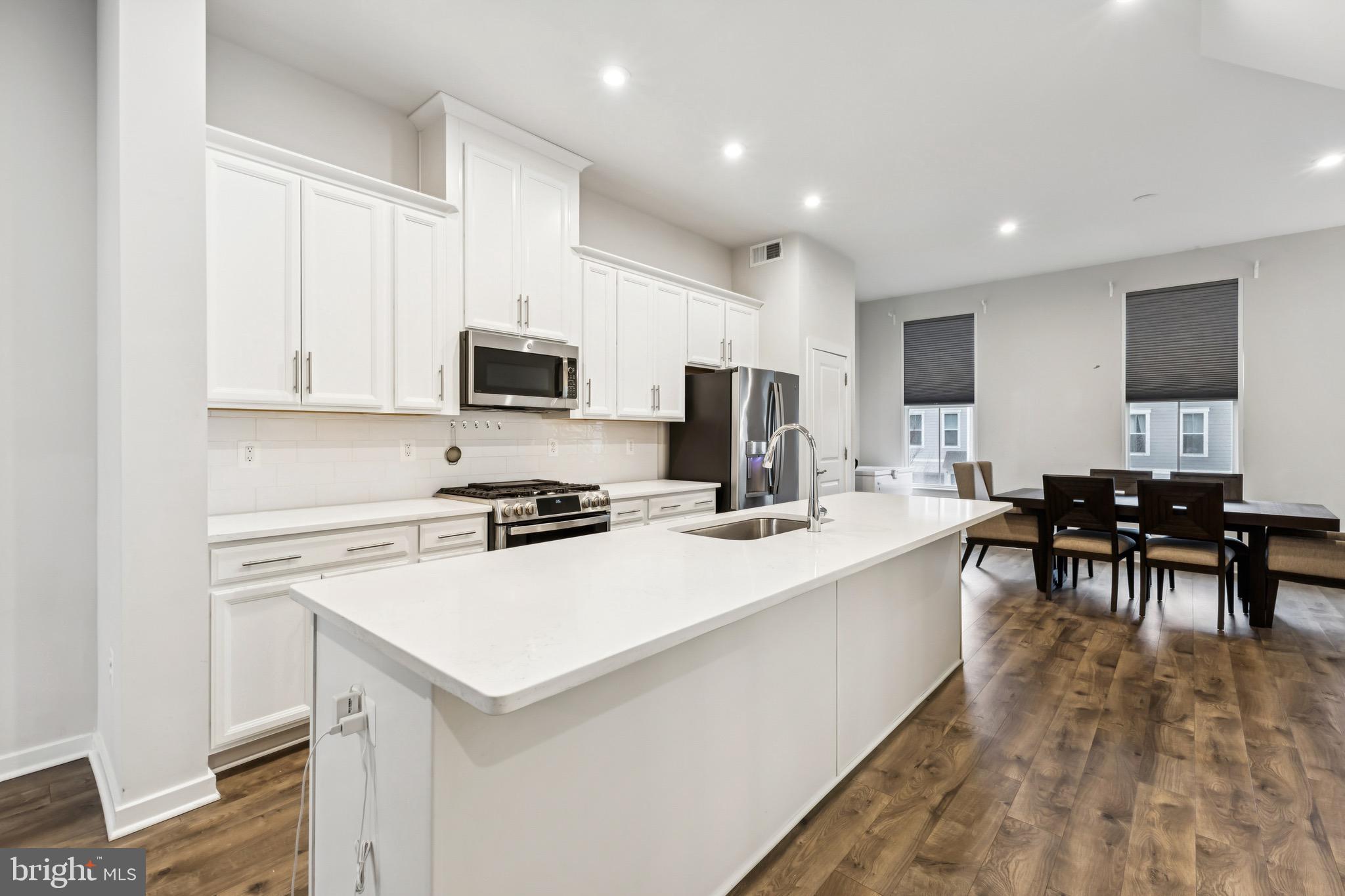 1697 BEECH LEAF STREET