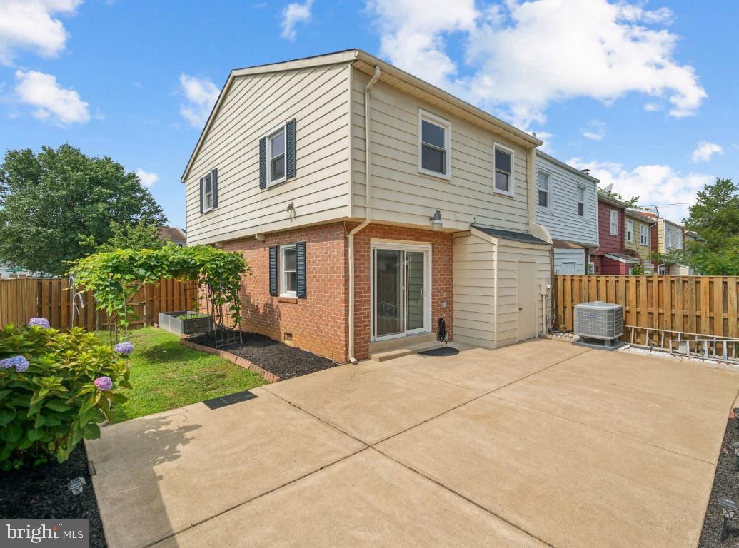 2400 KILPATRICK PLACE