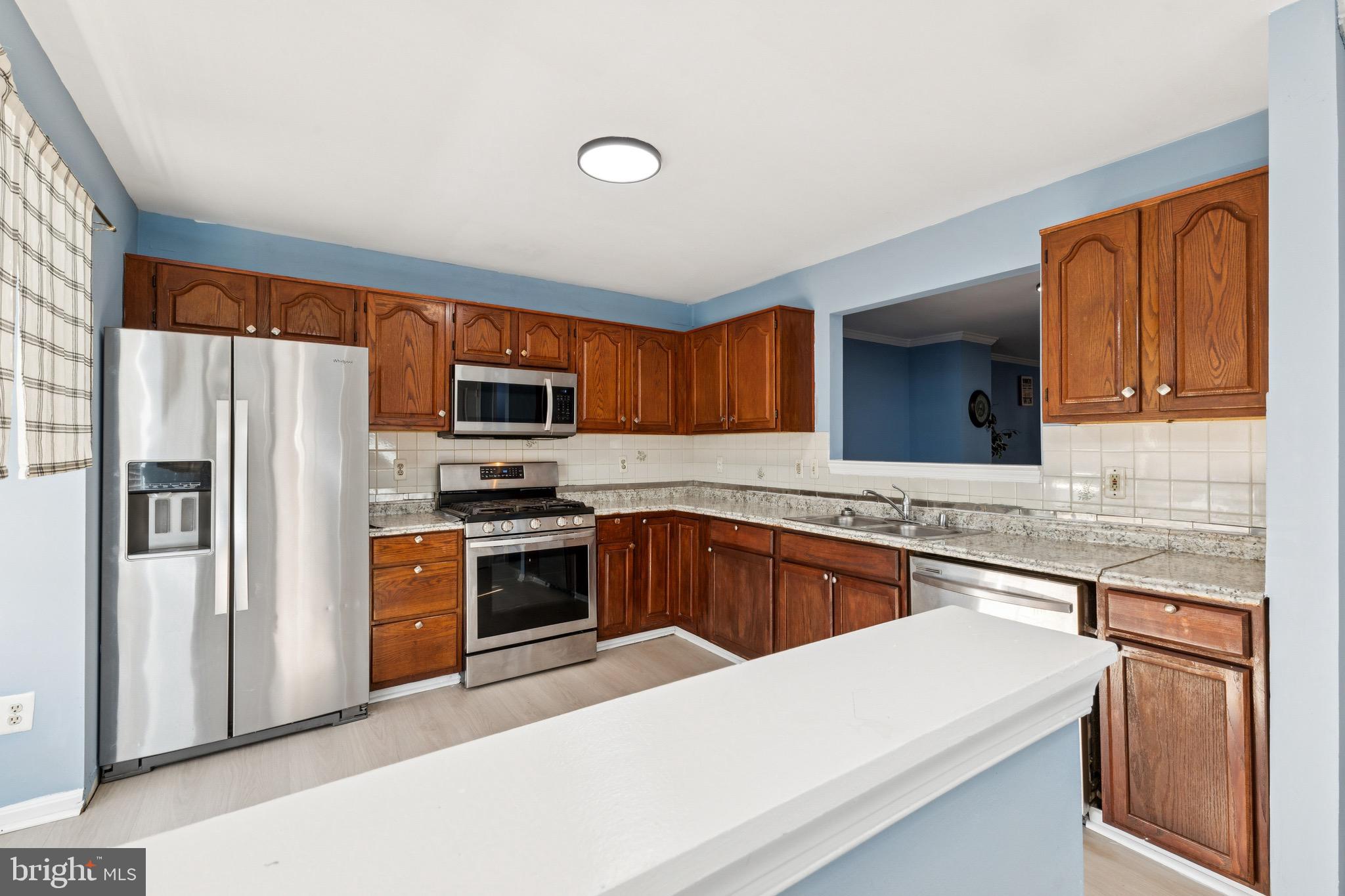 2740 BRIER POND CIRCLE