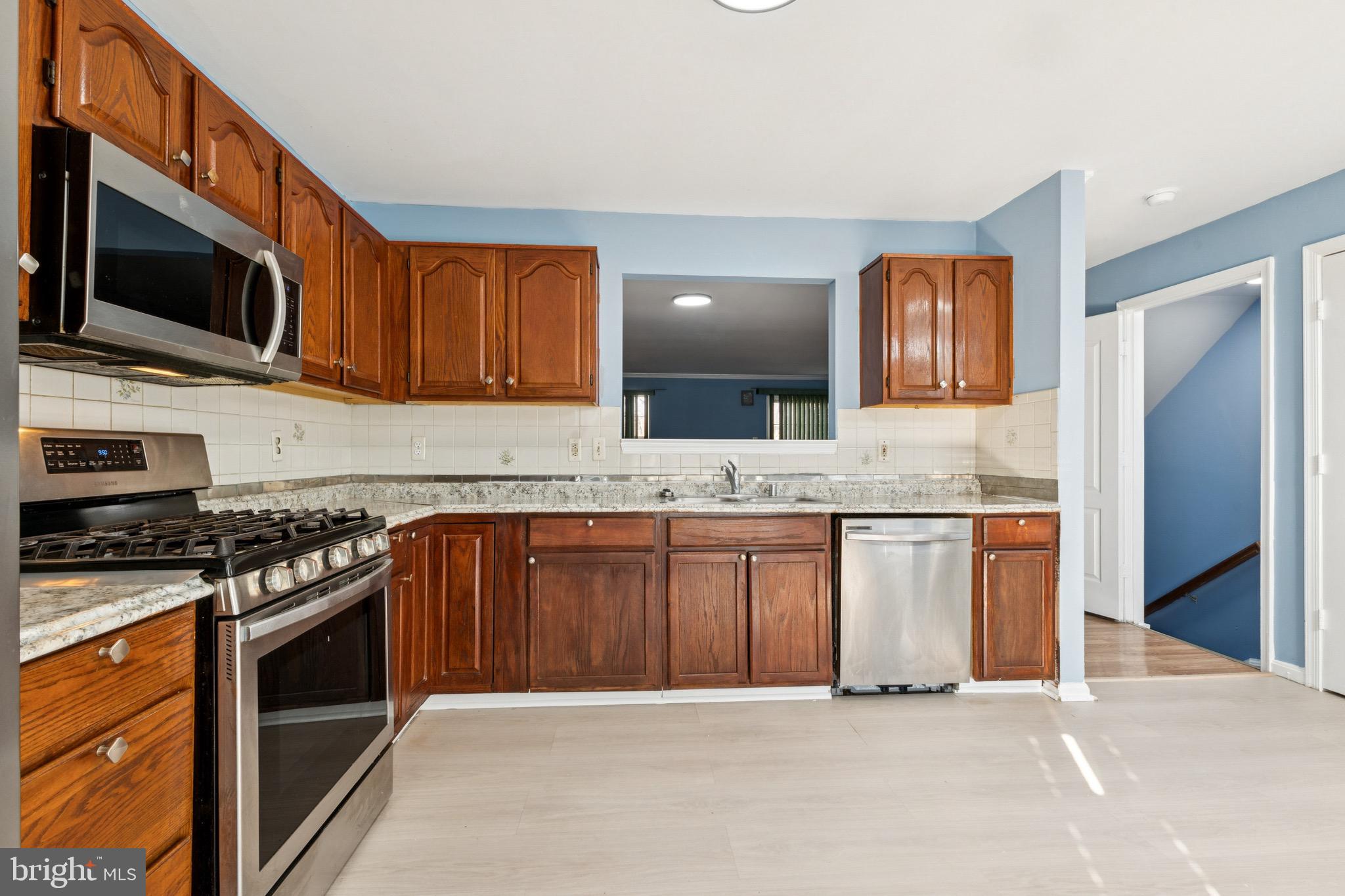 2740 BRIER POND CIRCLE