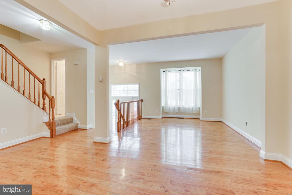 16742 SWEENEY LANE