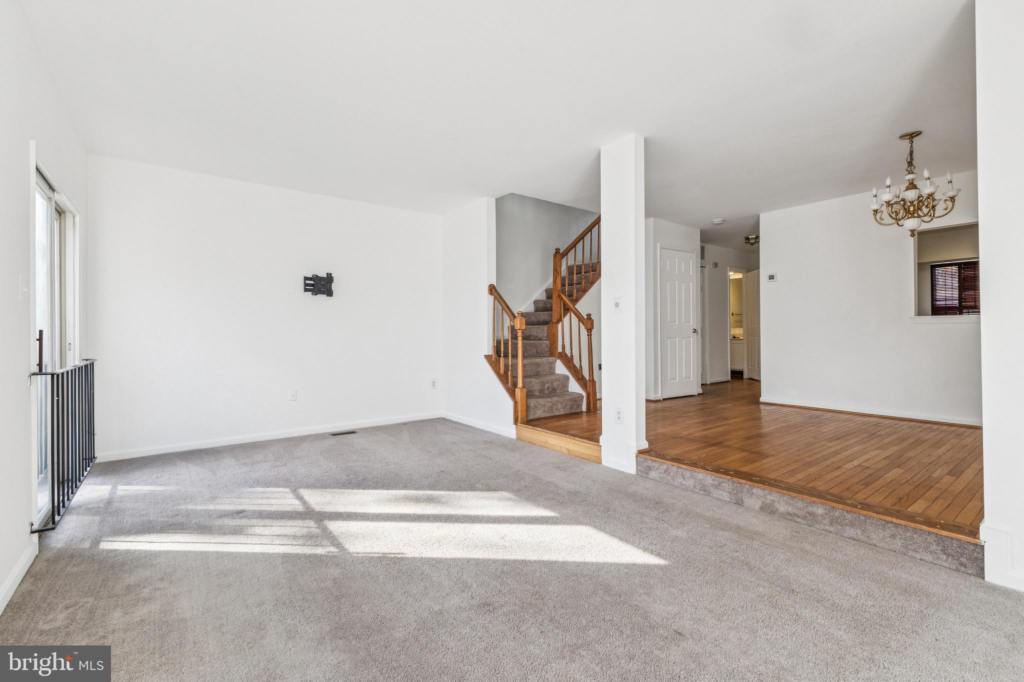 1925 INGLEBROOK DRIVE