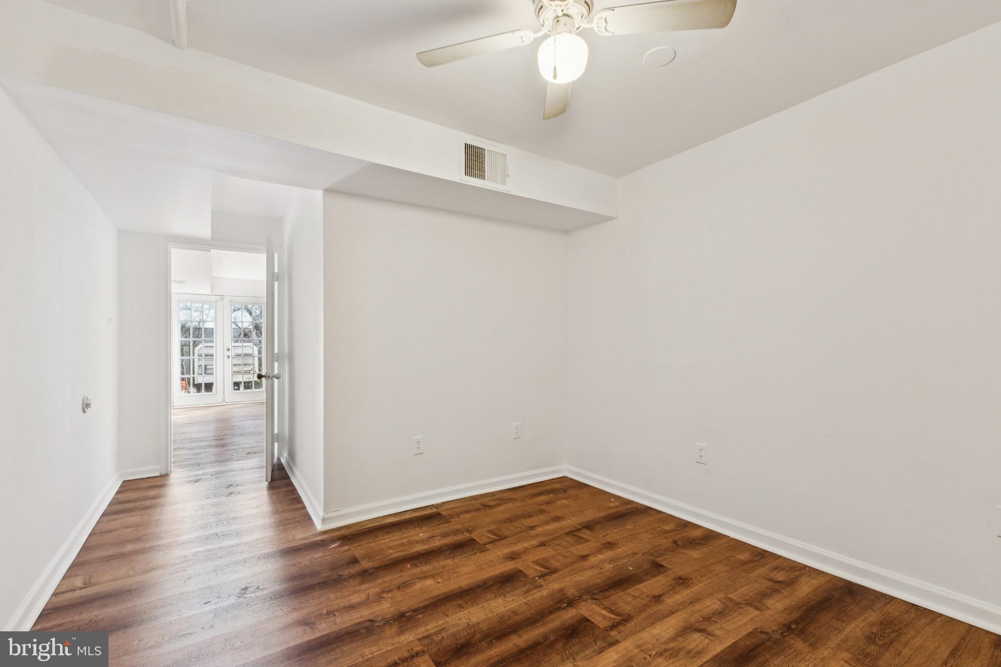 1925 INGLEBROOK DRIVE