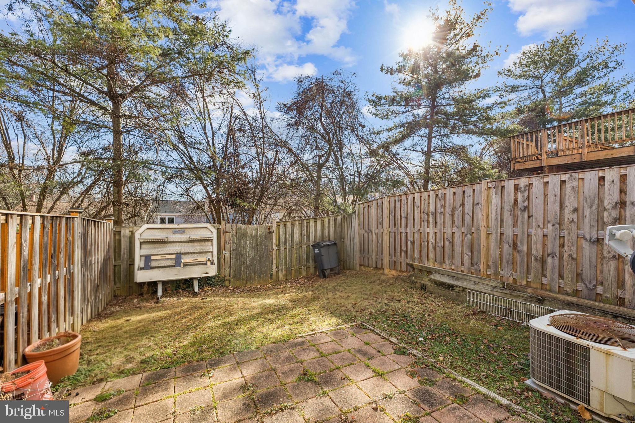 1925 INGLEBROOK DRIVE