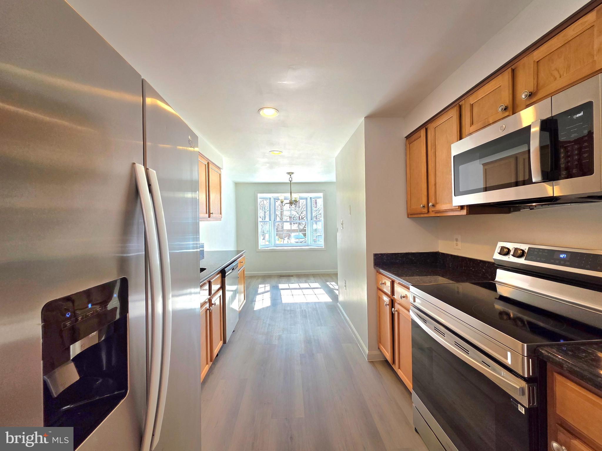 2520 DOVERHILL COURT