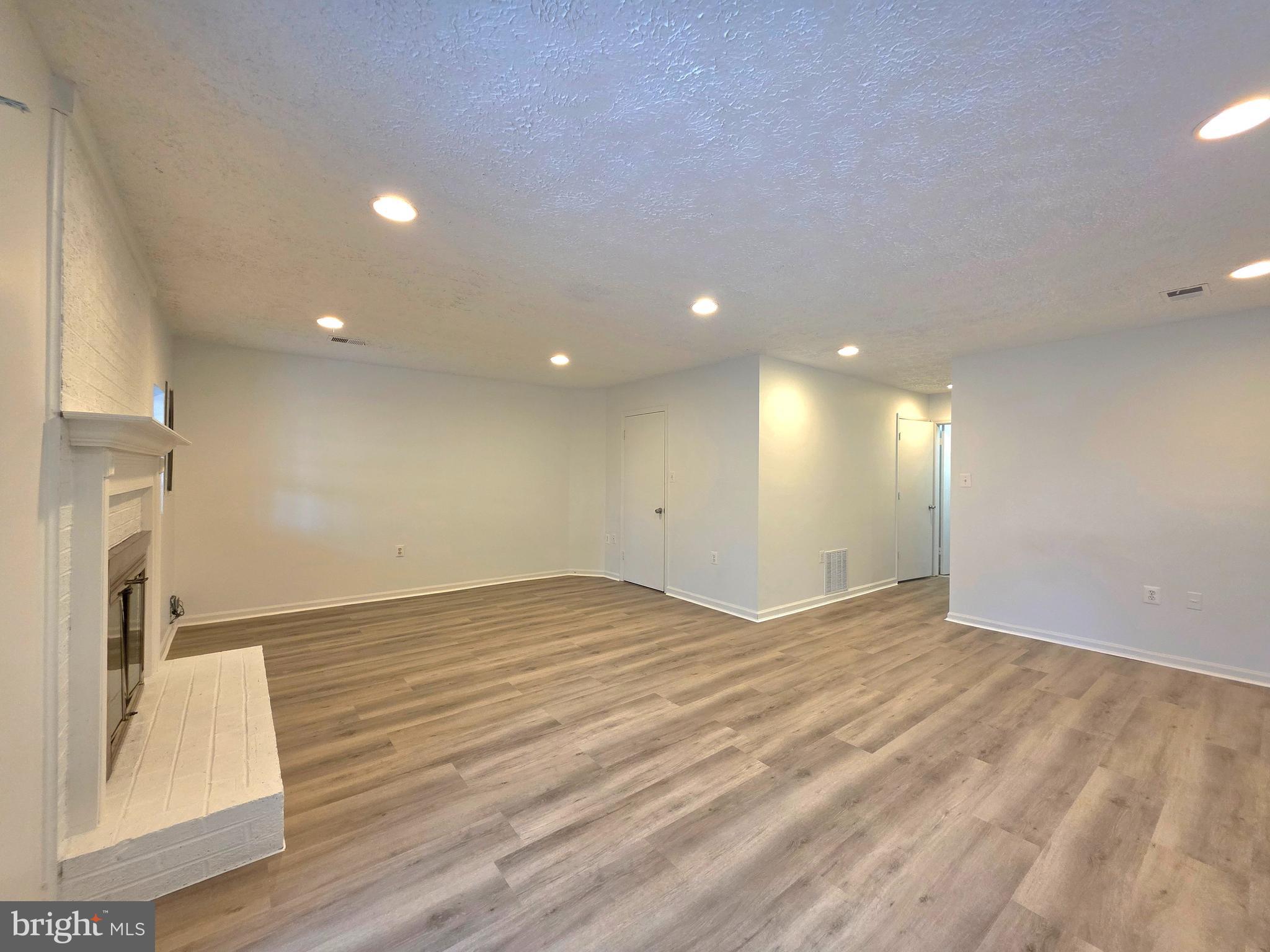 2520 DOVERHILL COURT