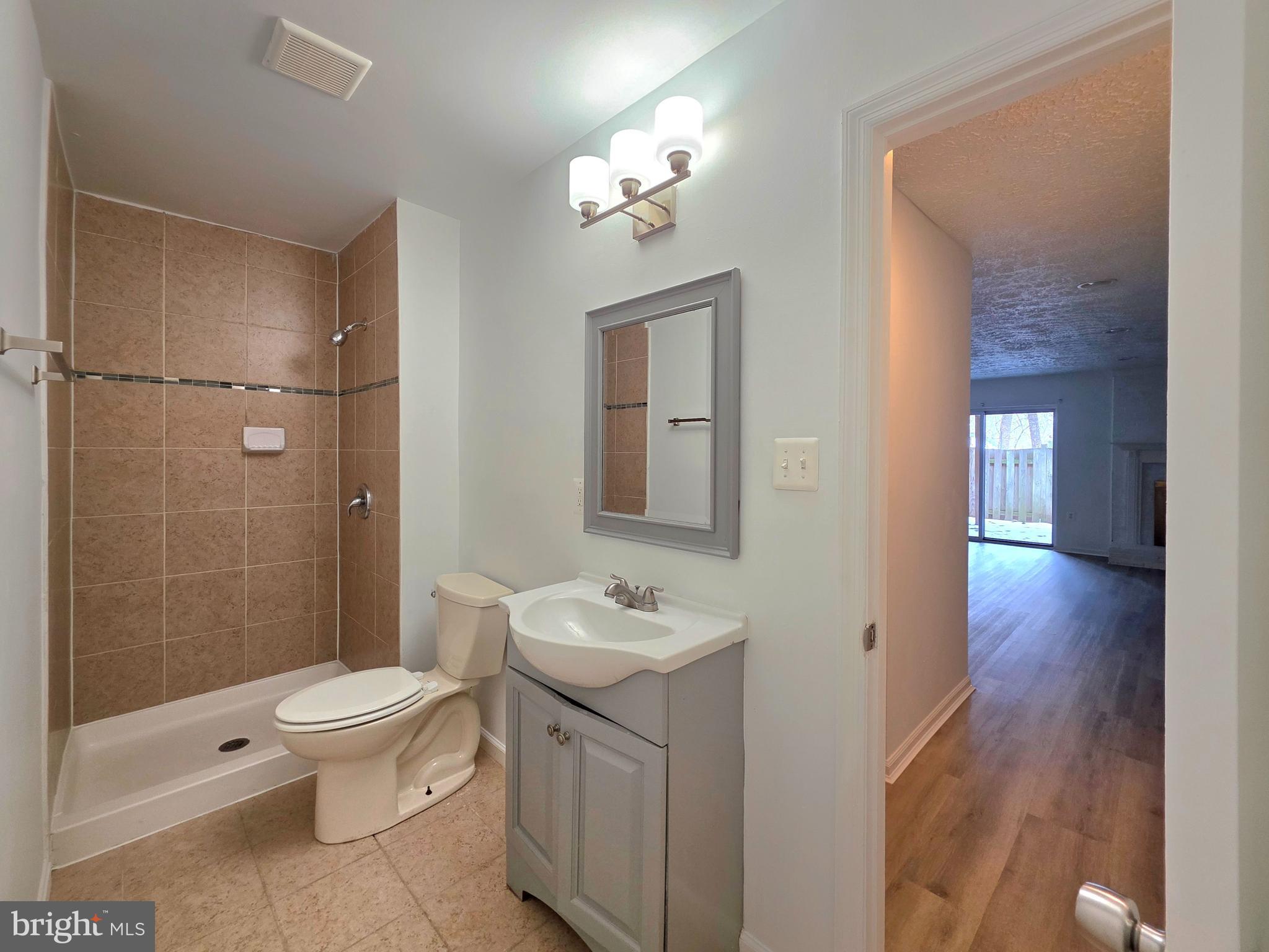 2520 DOVERHILL COURT