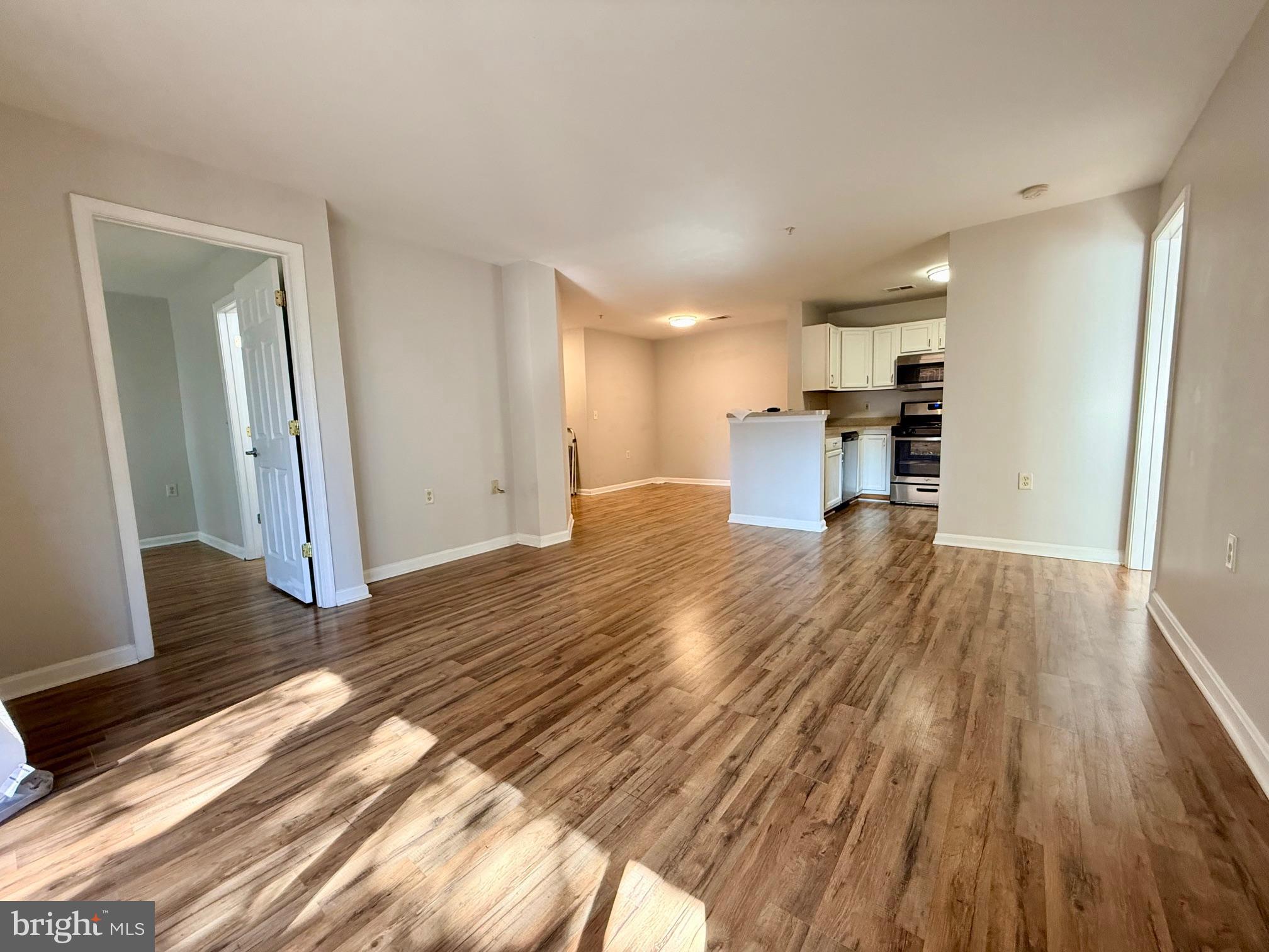 13621 GARFIELD PLACE 102