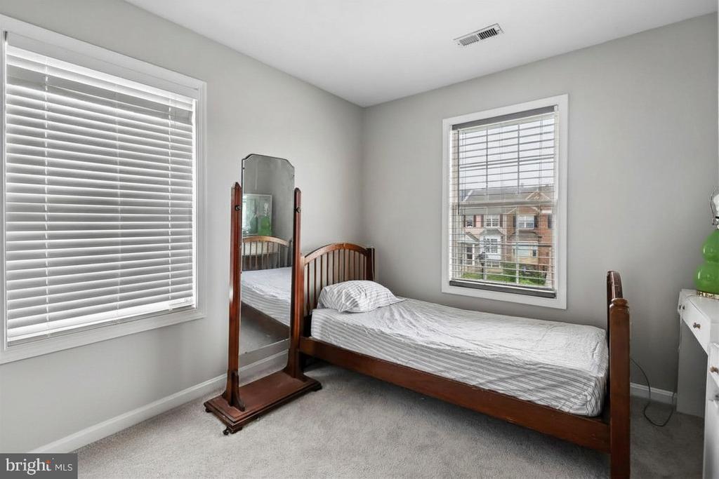 8409 TACKHOUSE LOOP
