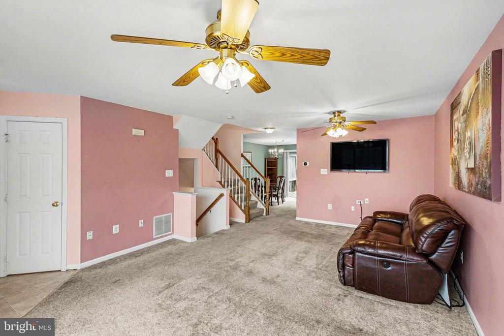 3362 VINELAND PLACE