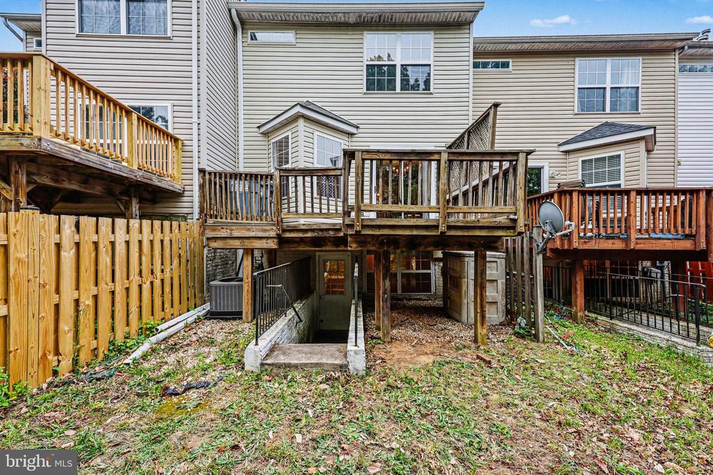 3362 VINELAND PLACE