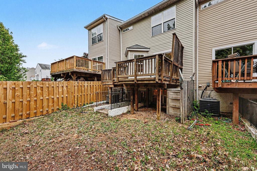 3362 VINELAND PLACE