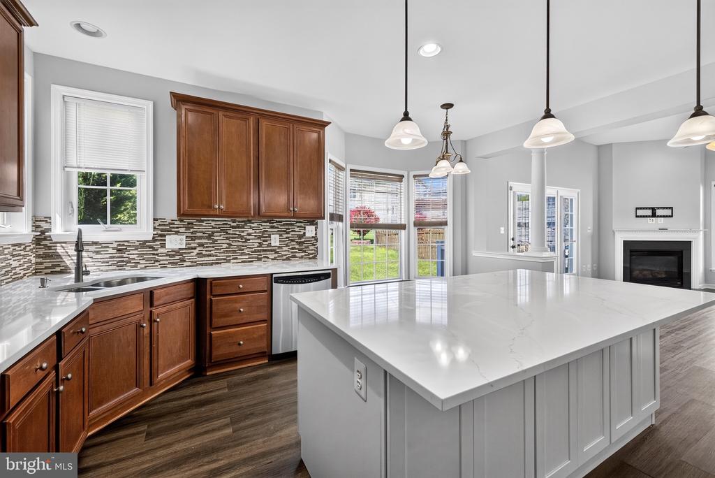 9036 WOODPECKER COURT
