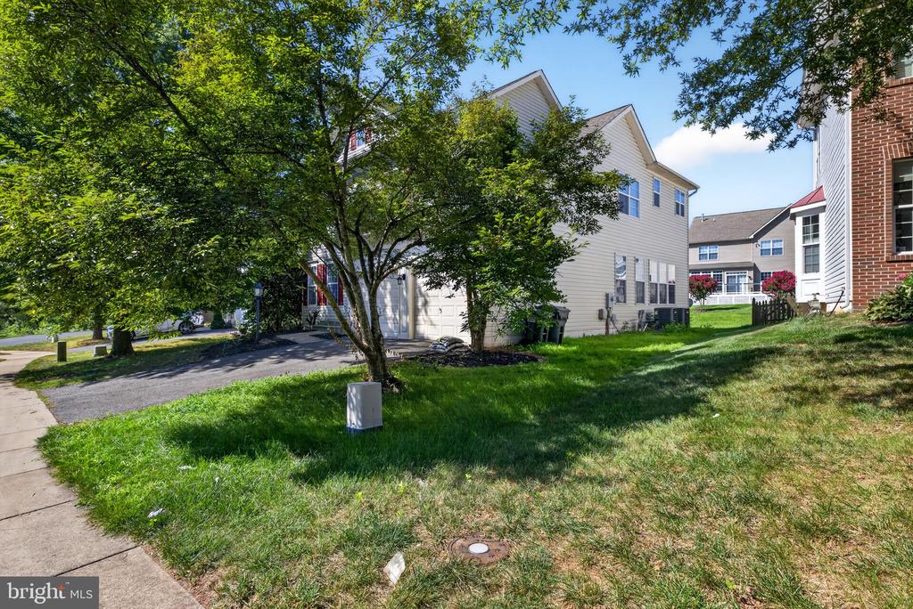 9036 WOODPECKER COURT